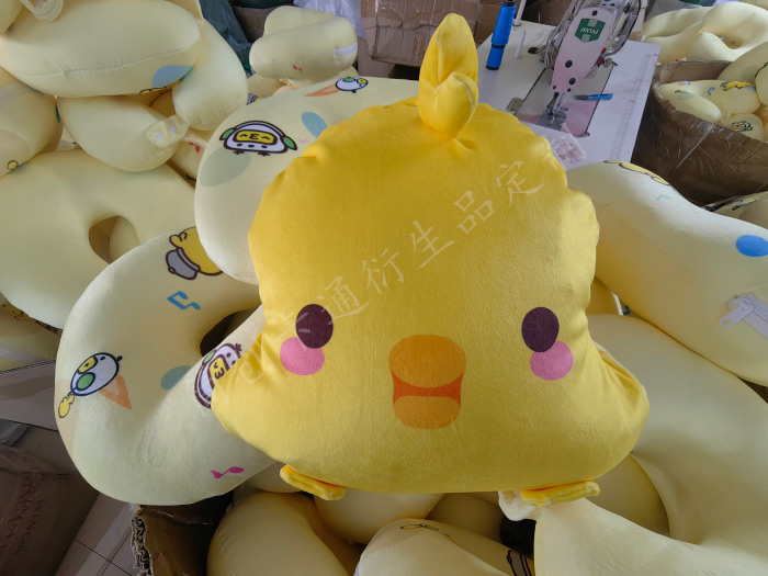 plush throw pillow factory